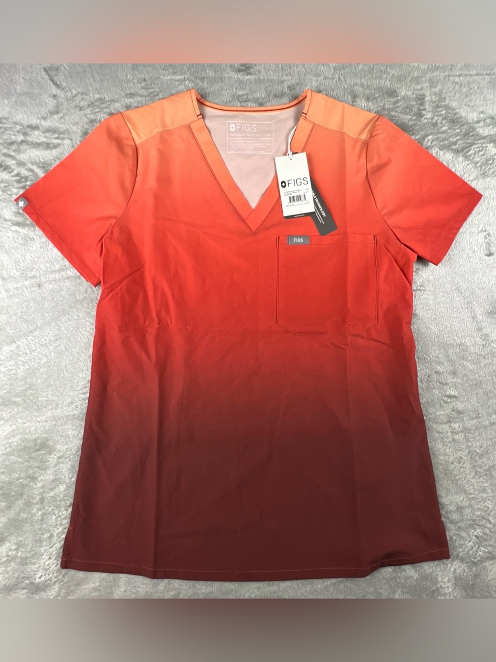 NWT FIGS Catarina Womens XS Ombre Orange Red V Neck One Pocket Scrub Top Shirt